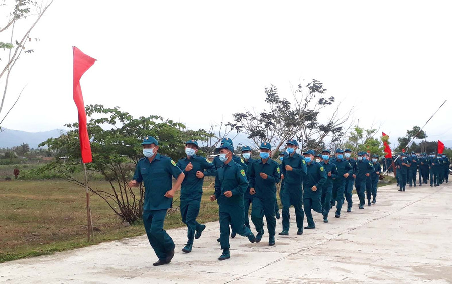 Lực lượng DQTV thuộc Ban CHQS thị xã An Khê tham gia Ngày chạy thể thao quân sự (CISM). Ảnh: Huy Bắc