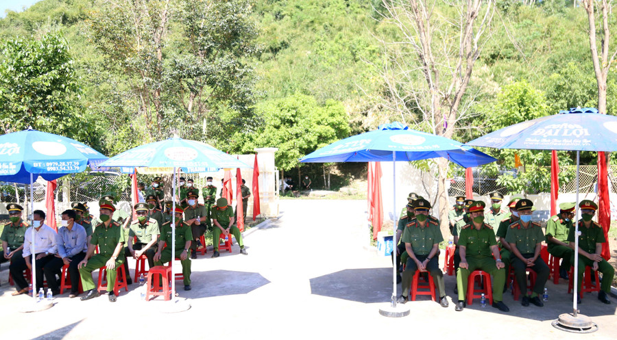 Quang cảnh lễ phát động trồng cây. Ảnh: Lê Ánh