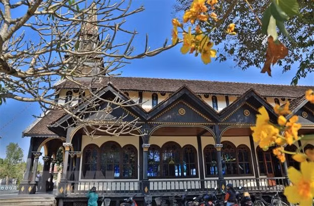 Nhà thờ là công trình kiệt tác bằng gỗ mang phong cách Basilica duy nhất còn lại trên thế giới. Ảnh: Thành Đạt/TTXVN