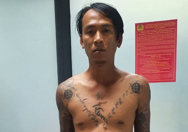 "Quái xế" Hàn Mạnh Nhất bị bắt. Ảnh: Nguyễn Tú "Quái xế" Hàn Mạnh Nhất bị bắt. Ảnh: Nguyễn Tú