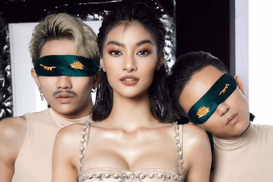 Tối 10.3, Á hậu Kiều Loan chính thức ra mắt khán giả MV Thích hay là yêu còn chưa biết. Đây là một sản phẩm âm nhạc đầu tay của người đẹp sinh năm 2000 với vai trò là một ca sĩ. Ảnh: BTC