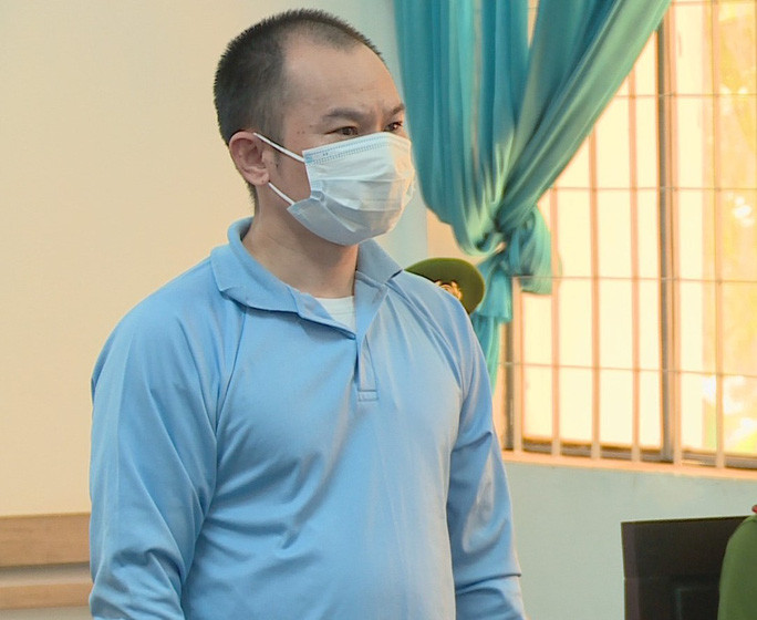 Bị cáo Nguyễn Quang Tân tại phiên tòa sơ thẩm Bị cáo Nguyễn Quang Tân tại phiên tòa sơ thẩm