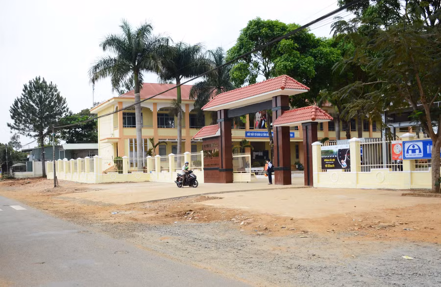 “Điểm kinh tế 17-3” từ chỗ thưa thớt dân cư, nghèo khó, giờ đã phát triển từng ngày. Ảnh: Minh Nguyễn