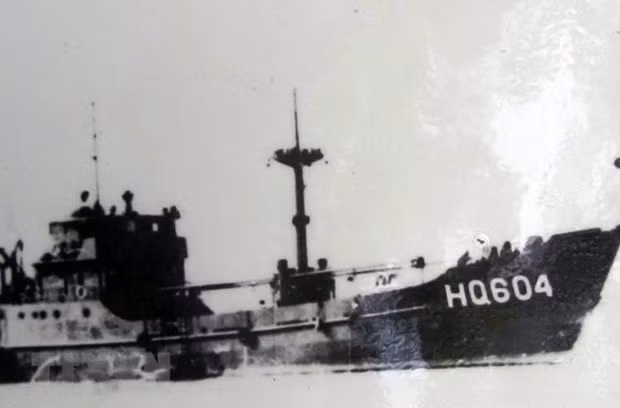  Tàu HQ-604 - con tàu bị địch bắn chìm trong cuộc chiến đấu bảo vệ chủ quyền biển đảo Tổ quốc ở Gạc Ma, ngày 14/3/1988. (Nguồn: TTXVN)