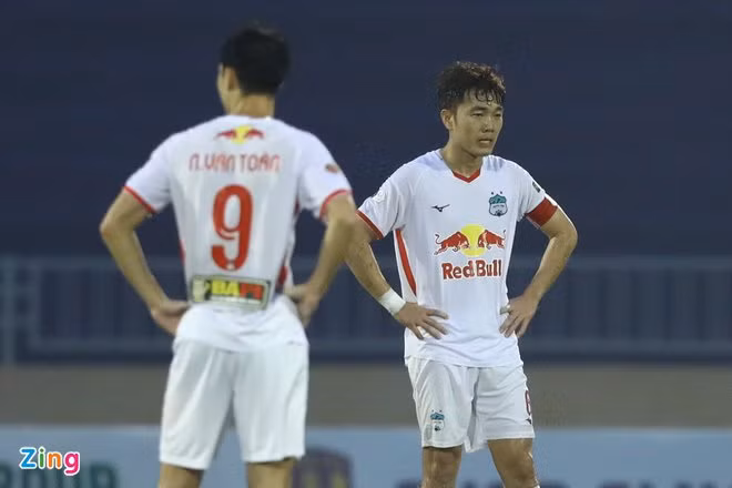 HAGL đã phải nếm trái đắng trên sân khách. Ảnh: Zing