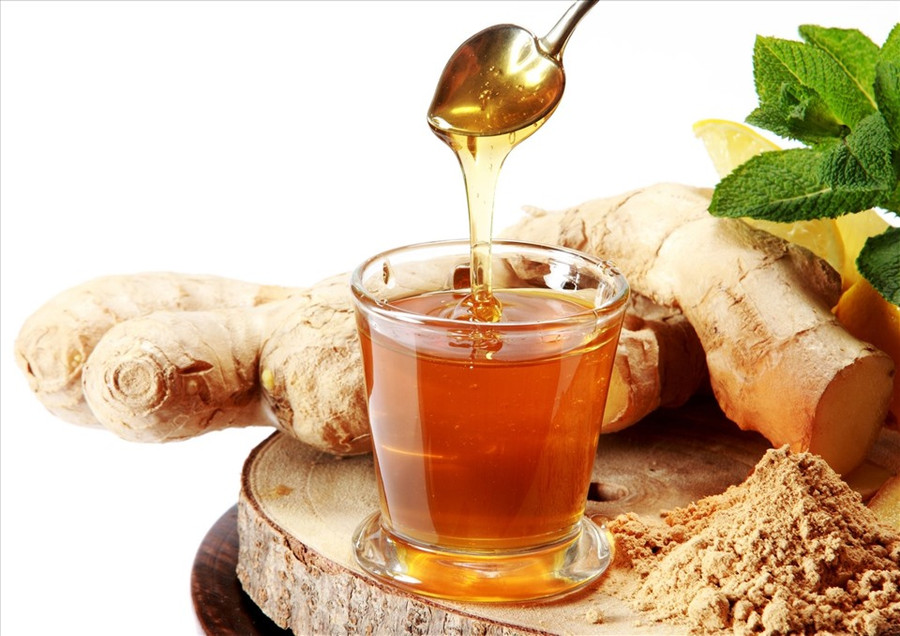  Trà gừng mật ong là loại đồ uống thích hợp nhằm tăng sức đề kháng cho cơ thể trong mùa dịch COVID-19. Ảnh: Canva