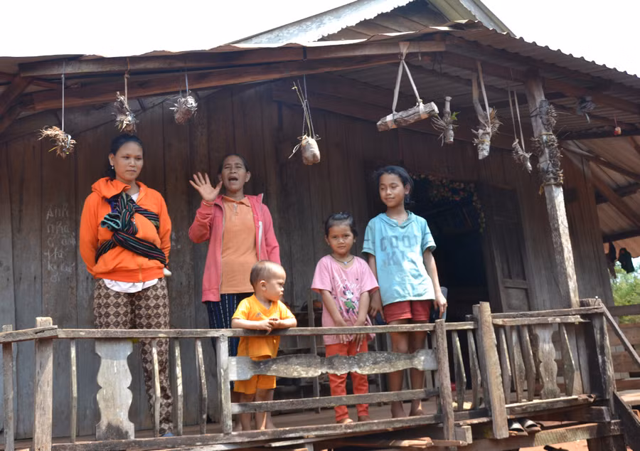  Gia đình nhà bà Rơ Châm H'Rú, ở Plei Tao. Ảnh: Hoàng Minh