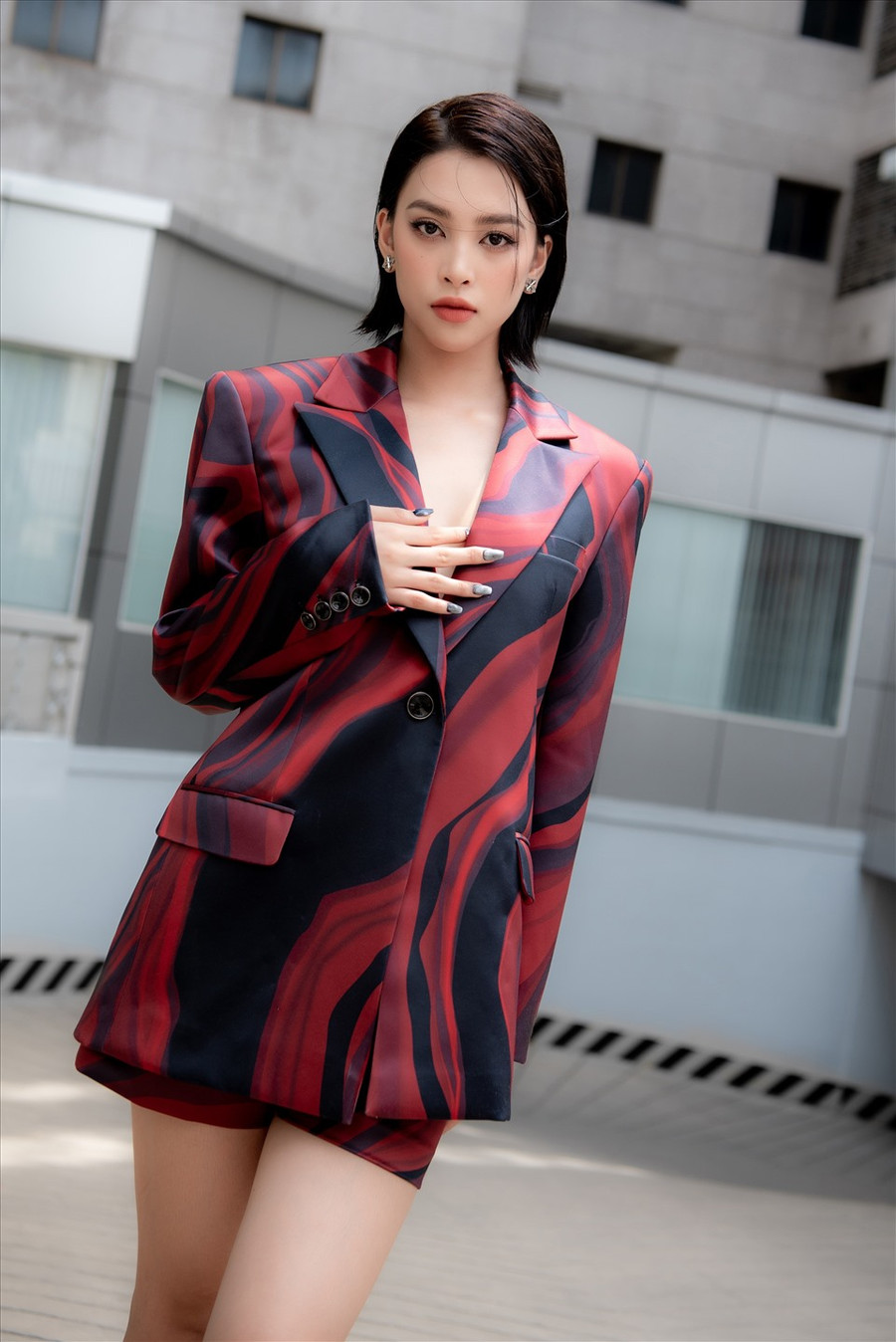 Sau hơn 4 năm đăng quang, Tiểu Vy ngày càng trưởng thành về cả nhan sắc lẫn thần thái. Người đẹp theo đuổi phong cách gợi cảm và được công chúng ủng hộ. Ảnh: Sen Vàng Sau hơn 4 năm đăng quang, Tiểu Vy ngày càng trưởng thành về cả nhan sắc lẫn thần thái. Người đẹp theo đuổi phong cách gợi cảm và được công chúng ủng hộ. Ảnh: Sen Vàng.