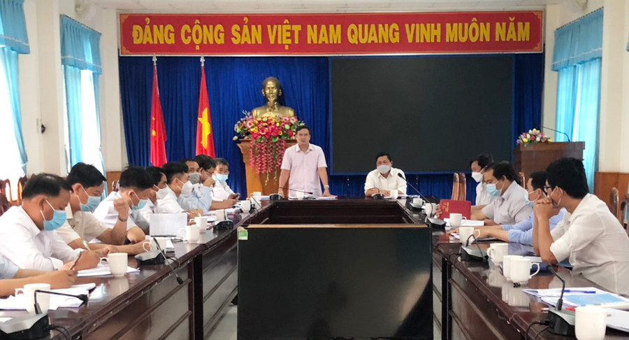  Đoàn kiểm tra Đề án 61 của tỉnh làm việc tại Huyện ủy Kbang. Ảnh: Hoàng Cư