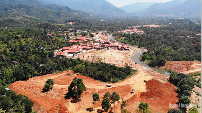 Dự án Khu du lịch tâm linh Đại Tùng Lâm Hoa Sen với hàng loạt hạng mục xây dựng trái phép.