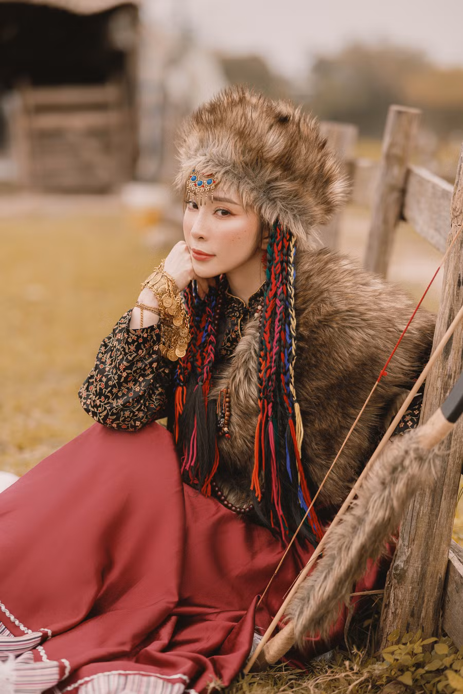 Bên cạnh niềm đam mê với phong cách thời trang này, nữ diễn viên phim Sinh tử cũng mong muốn được làm mới hình ảnh của mình. Những thay đổi này giúp cô có thể khám phá được khả năng của bản thân cũng như biết cách khai thác các vai diễn của mình một cách tốt hơn. Ảnh: Lê Huy