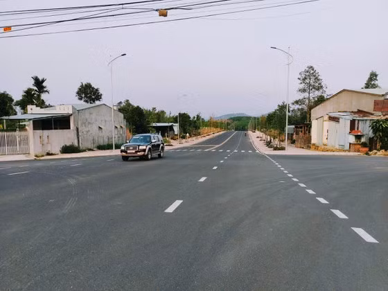 Dự án đường giao thông kết nối Đường Hồ Chí Minh đi Quốc lộ 24 có nhiều tồn tại