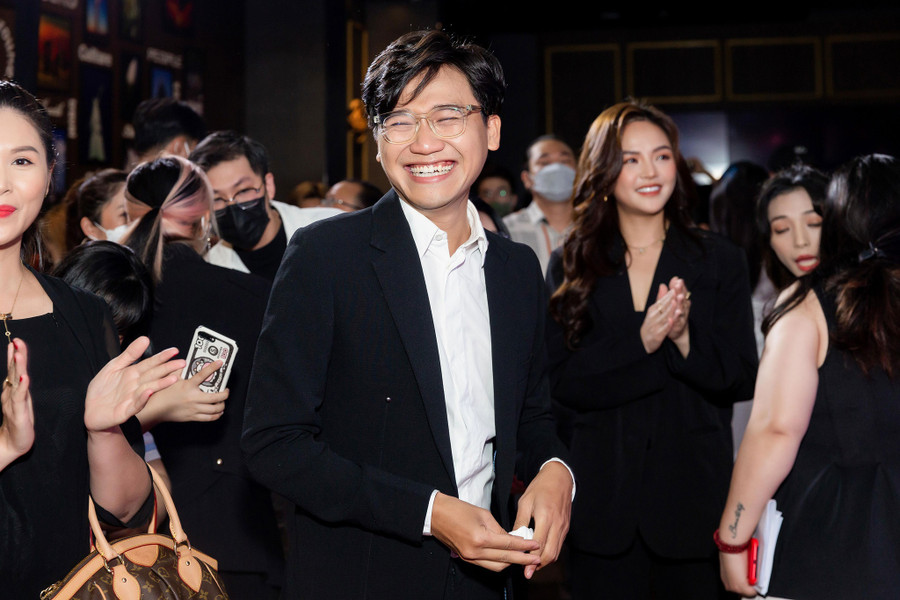 Xuân Nghị tại buổi ra mắt phim. Ảnh: ĐPCC