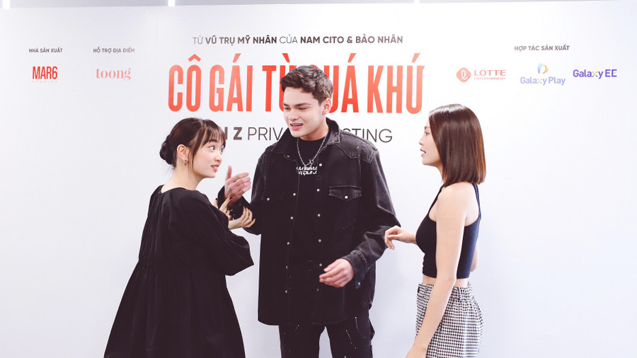 Kaity Nguyễn và Lan Ngọc năng nổ tương tác và thử thách diễn xuất của các ứng viên. Ảnh: MAR6