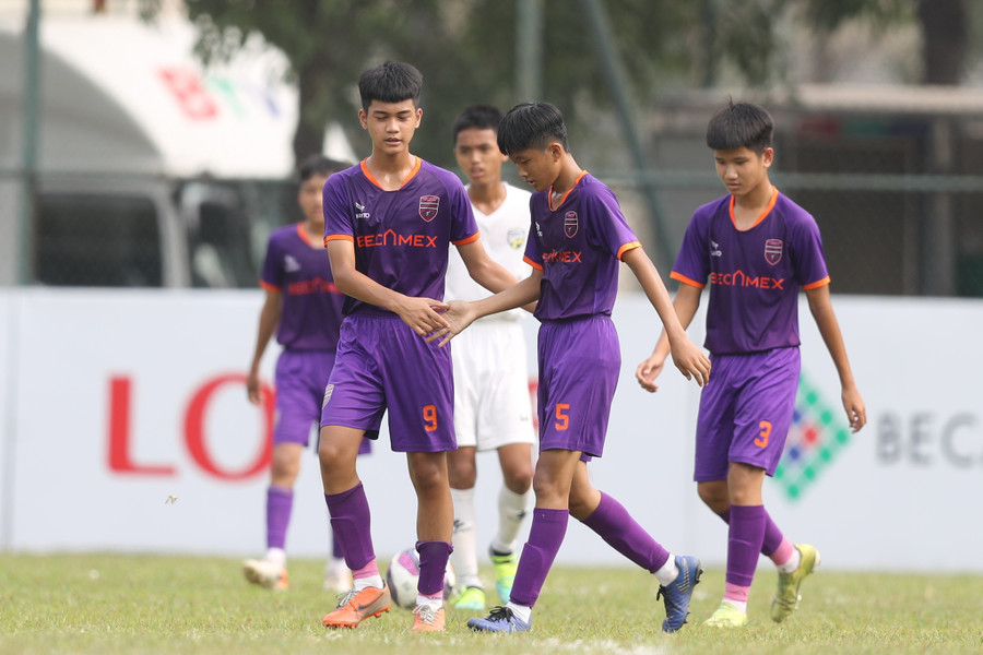 U.13 Bình Dương thắng đậm U.13 An Giang. Ảnh: Hà Phương