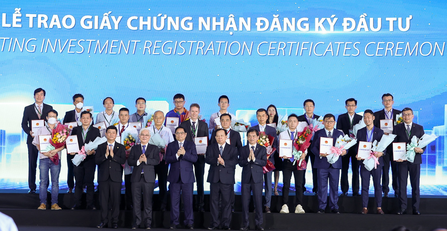 Thủ tướng Phạm Minh Chính dự lễ trao giấy chứng nhận đầu tư cho các doanh nghiệp tại Bình Dương, trong đó có Tập đoàn LEGO. Ảnh: Nhật Bắc Thủ tướng Phạm Minh Chính dự lễ trao giấy chứng nhận đầu tư cho các doanh nghiệp tại Bình Dương, trong đó có Tập đoàn LEGO. Ảnh: Nhật Bắc