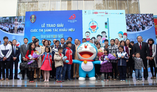  Các thí sinh đạt giải tại cuộc thi sáng tác khẩu hiệu 