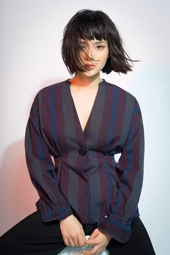 Bên cạnh đó, cô cũng chia sẻ dịp Tết năm nay sẽ có những sản phẩm làm món quà dành tặng cho khán giả. Bên cạnh đó, cô cũng chia sẻ dịp Tết năm nay sẽ có những sản phẩm làm món quà dành tặng cho khán giả.