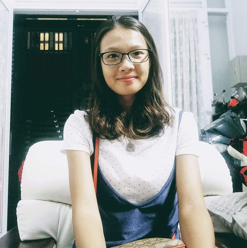 Sĩ Bội Ngọc ngoài đời thường.