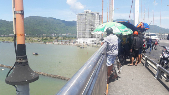 Cầu Thuận Phước - nơi người dân phát hiện thi thể người đàn ông treo cổ.