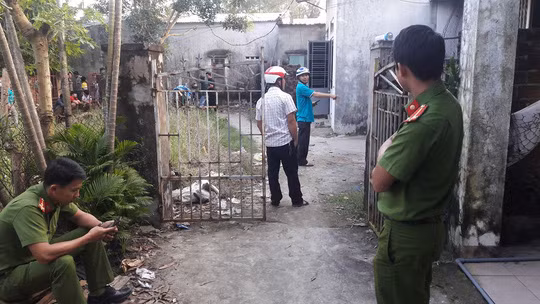 Lực lượng chức năng đang phong tỏa hiện trường.