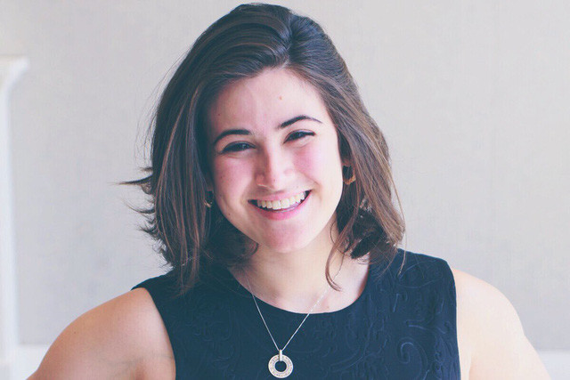 Danya Sherman tác giả của sản phẩm KnoNap.