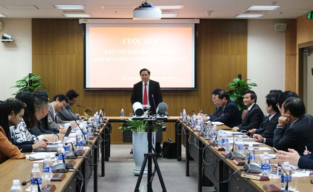 Đồng chí Phạm Minh Chính phát biểu kết luận cuộc họp. 