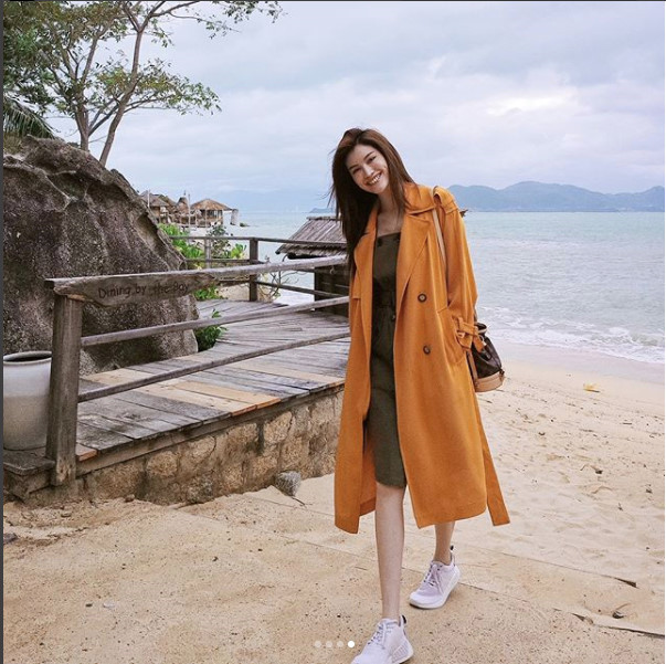 Người đẹp diện những bộ trang phục thoải mái, năng động phù hợp với không khí biển và khí hậu nhiệt đới của Việt Nam. Người đẹp diện những bộ trang phục thoải mái, năng động phù hợp với không khí biển và khí hậu nhiệt đới của Việt Nam.