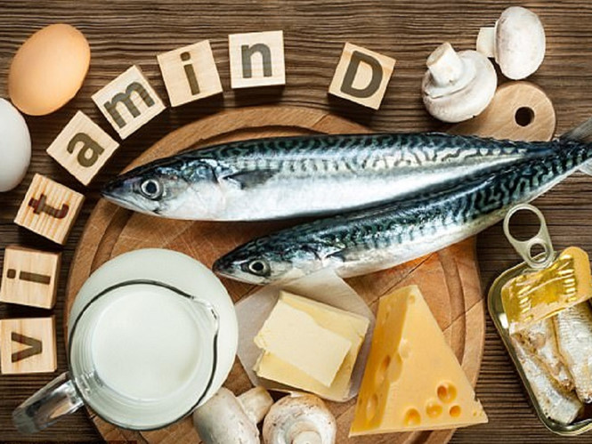 Người già nên thường xuyên bổ sung vitamin D qua thực phẩm lành mạnh và hạn chế dùng các viên vitamin. Người già nên thường xuyên bổ sung vitamin D qua thực phẩm lành mạnh và hạn chế dùng các viên vitamin.