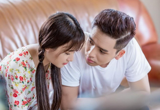 Thanh Vy và Bạch Công Khanh trong phim.