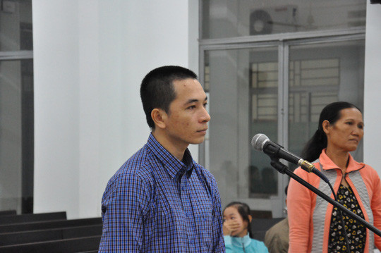 Bị cáo Huỳnh Út Việt nhận mọi tội lỗi trước phiên tòa Bị cáo Huỳnh Út Việt nhận mọi tội lỗi trước phiên tòa