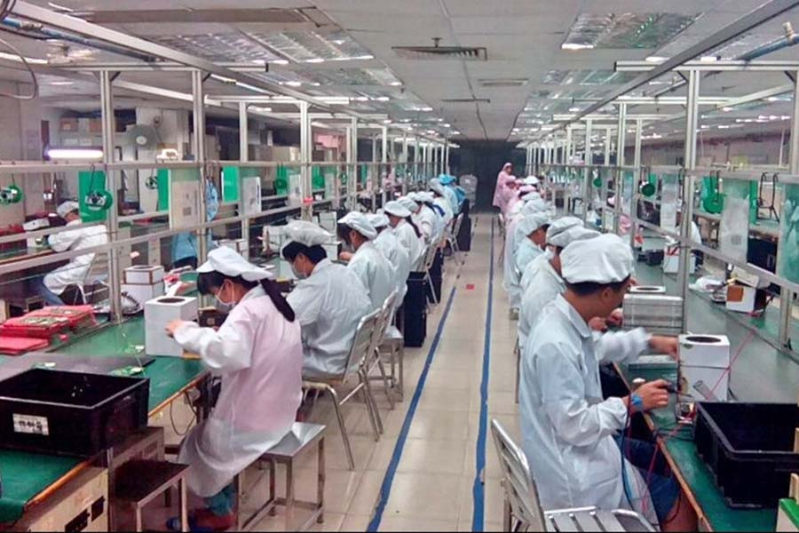 Nhà máy sản xuất linh kiện điện tử của DLG tại Trung Quốc Nhà máy sản xuất linh kiện điện tử của DLG tại Trung Quốc