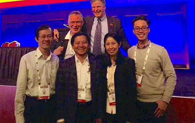 Nhóm nghiên cứu khi trình bày kết quả nghiên cứu tại hội nghị thường niên của Hội Y học sinh sản Mỹ