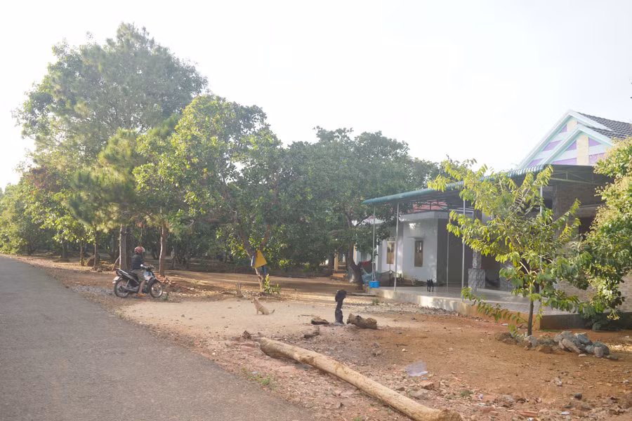 Một góc làng Nú. Ảnh: Đinh Yến