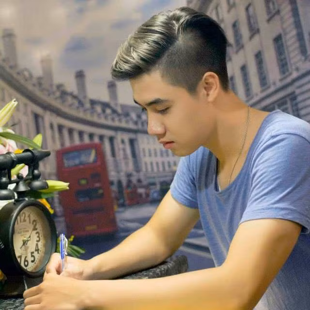 Thầy giáo trẻ Dương Đại Tài với 