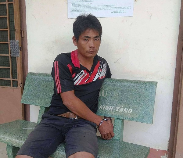 Đối tượng Dương tại cơ quan Công an. Đối tượng Dương tại cơ quan Công an.