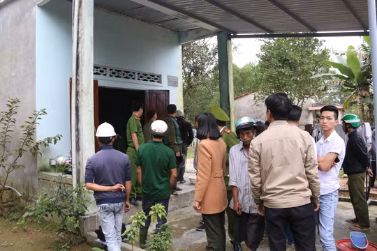  Khá đông công an được điều động đến hiện trường