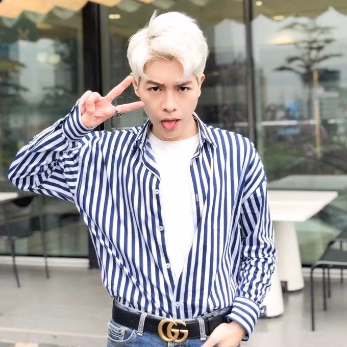 Đây cũng là món phụ kiện được Đức Phúc khá 