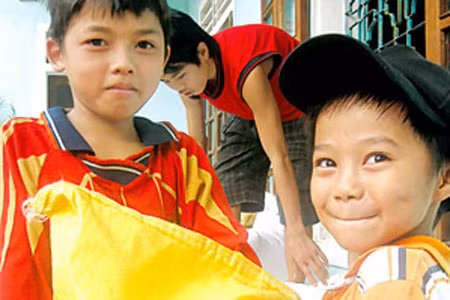 Nhiều người dân đã có gạo.