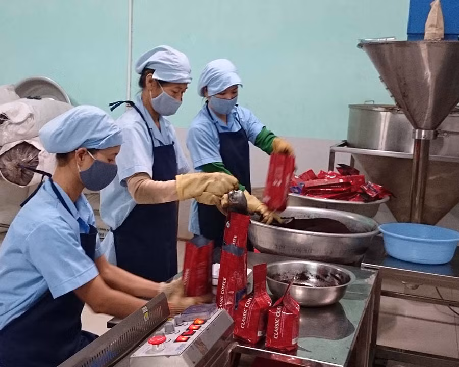  Doanh nghiệp cần được cung cấp nhiều hơn các thông tin về pháp luật để hoạt động kinh doanh hiệu quả và bền vững. Ảnh: Hà Duy