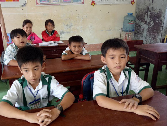 Em Nguyễn Nhật Nam (ngồi bàn đầu, bên phải).