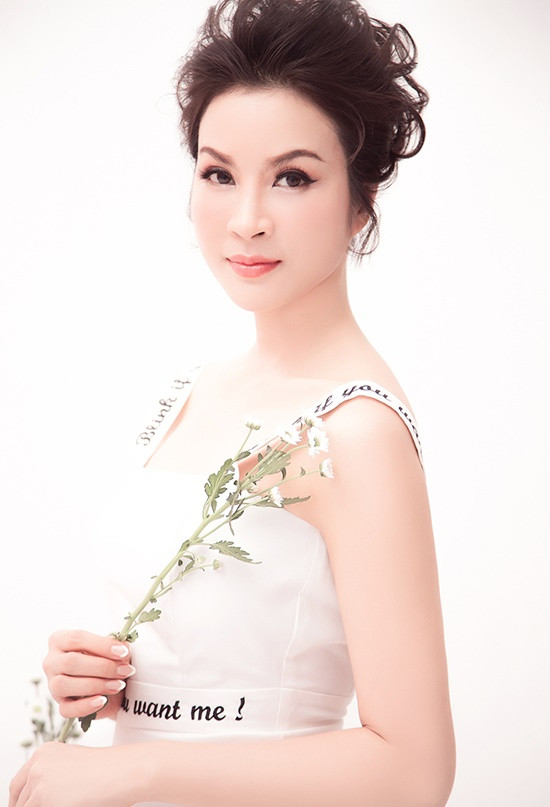 Chia sẻ về công việc, MC Thanh Mai cho biết cô vừa trở về Việt Nam để tiếp tục niềm đam mê của mình sau khi đón tết cùng gia tại Mỹ. Chia sẻ về công việc, MC Thanh Mai cho biết cô vừa trở về Việt Nam để tiếp tục niềm đam mê của mình sau khi đón tết cùng gia tại Mỹ.