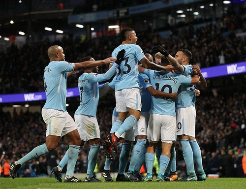 Man City đang tiến bước mạnh mẽ trên mọi đấu trường