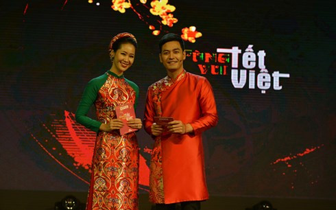 Cặp đôi MC Phan Anh - Dương Thùy Linh. Cặp đôi MC Phan Anh - Dương Thùy Linh.