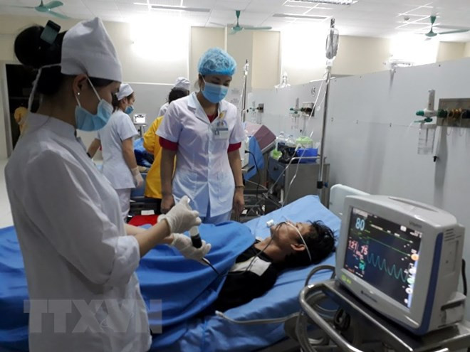 Bệnh nhân ngộ độc rượu ngâm củ ấu tàu được điều trị tại Bệnh viện Đa khoa Bắc Kạn. 