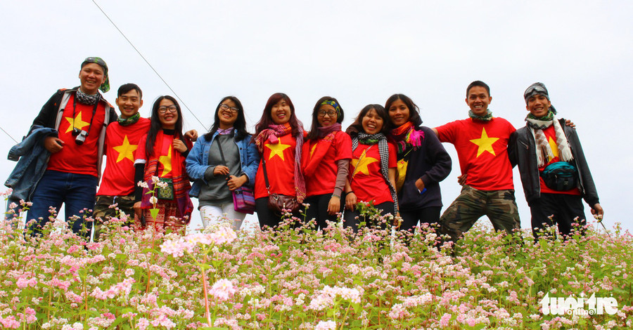 Cảnh sắc cao nguyên miền Bắc thu hút nhiều bạn trẻ đến trải nghiệm