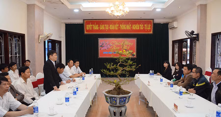 Các đại biểu tham gia buổi gặp mặt. Ảnh: V.H