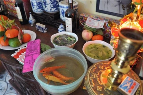 Mâm cỗ cúng ông Công ông Táo 3 miền có sự khác biệt rõ nét, tùy vào phong tục tập quán từng vùng miền. Mâm cỗ cúng ông Công ông Táo 3 miền có sự khác biệt rõ nét, tùy vào phong tục tập quán từng vùng miền.