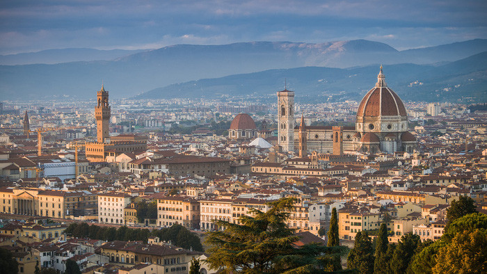 Thành phố Florence với những mái ngói đỏ - Ảnh: Mauro Maione Thành phố Florence với những mái ngói đỏ - Ảnh: Mauro Maione
