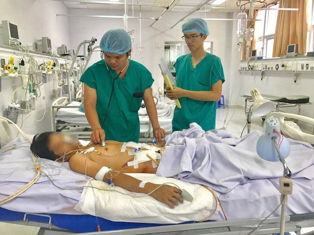  Nạn nhân đang được theo dõi tại khoa Hồi sức tích cực Bệnh viện Đa khoa TP. Cần Thơ